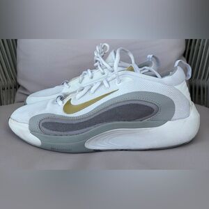 Nike ISOFLY Basketball Shoes size 5.5Y